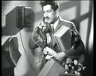 Девушка спешит на свидание на DVD Девушка спешит на свидание на DVD