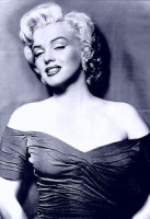 Изображение товара В джазе только девушки \ Давай займемся любовью \\ Автобусная остановка \ Как выйти замуж за миллионера