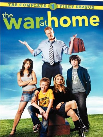 Война в доме сезон 1 на DVD