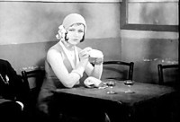 Изображение товара Под крышами Парижа